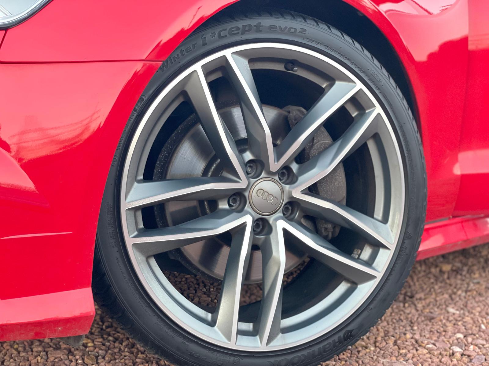 Audi A6 Avant 2.0 TFSI quattro*S line*Pano*DAB*Matrix