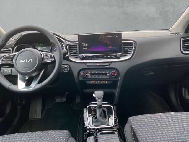 Fahrzeugabbildung Kia Ceed ULTIMATE EDITION 1.5 T-GDI DCT *STYLE-PAKET