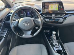 Fahrzeugabbildung C-HR Hybrid Team D Navi Kam Auto Abnehmbare Anhä