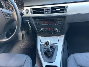 BMW 318 - 12