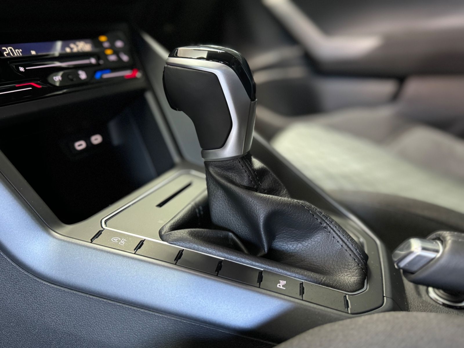 Fahrzeugabbildung Volkswagen Taigo R-Line|DSG|NAVI|KAMERA|ACC|