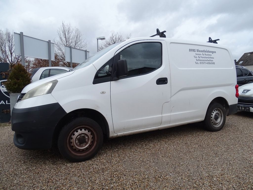 Nissan NV200