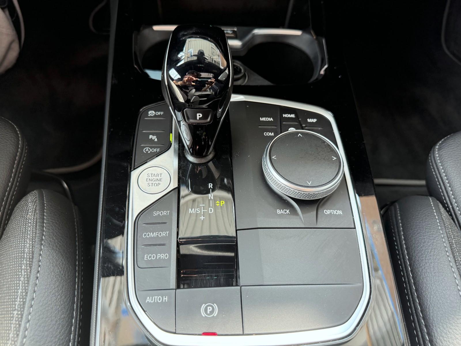 BMW 216d GC Sport Line LC. Prof. Kamera Pano LED