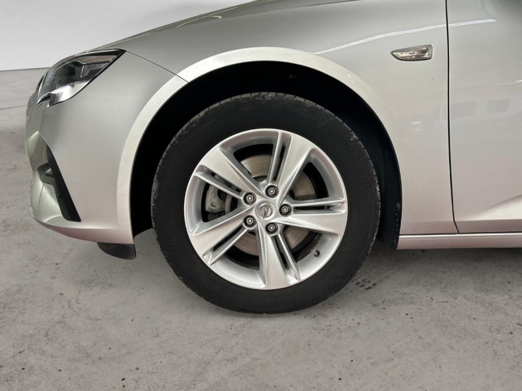 Opel Insignia B Sports Tourer Business NAV LED AHK KA