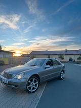 Mercedes-Benz Mercedes C220 CDI W203 - Mercedes-Benz C 220 Limousine W203 cdi mit Diesel-Antrieb