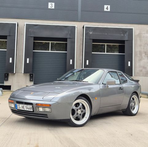 Porsche WINTERANGEBOT/Porsche 944 Turbo / 250PS / BJ1997