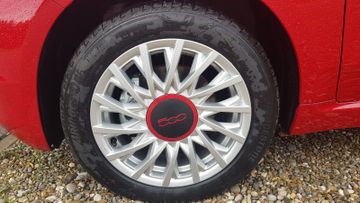 Fahrzeugabbildung Fiat 500 Red Hybrid