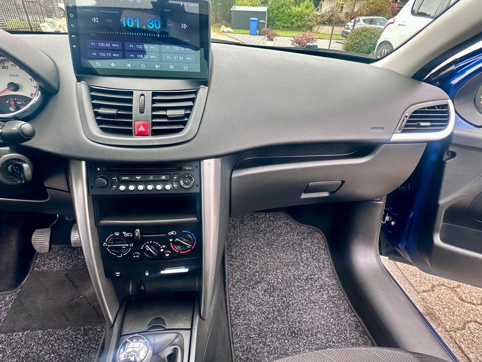 Peugeot 207 2008 — photo 18