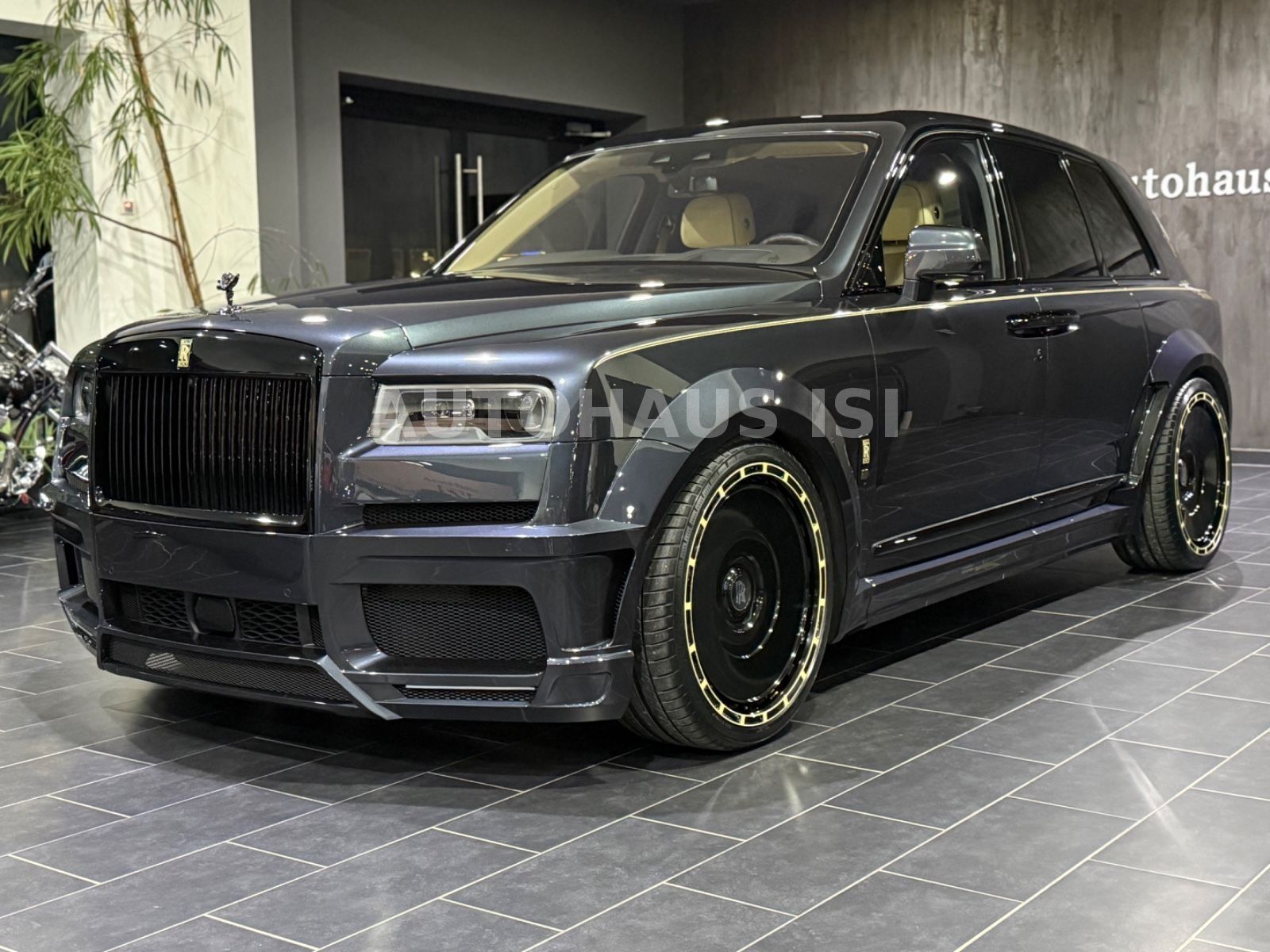ROLLS ROYCE Cullinan