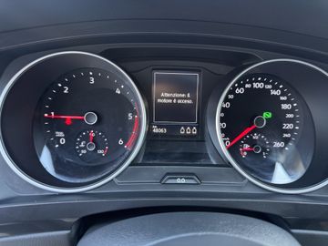 Volkswagen Tiguan - 11