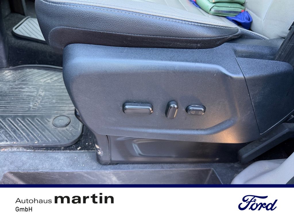 Fahrzeugabbildung Ford Tourneo Custom 2.0 TDCi L2 Titanium ACC STANDHZ