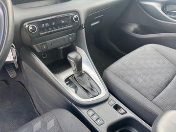 Toyota Yaris - 11