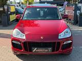 Porsche Cayenne GTS*Panorama*Xenon*BOSE"2.HD*21ZOLL - Porsche Cayenne: Rot