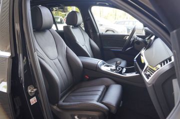 BMW X5 xDrive40 d xLine Panodach-Head Up-Standheizg-