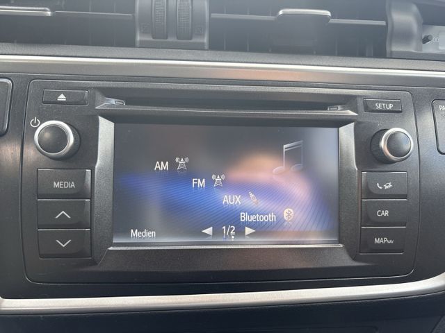 Auris Life+ *Klimaautom+SHZ+Rückfahrkam.+Temp+PD