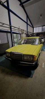 Mercedes-Benz Oldtimer 123 240D A Zustand/ H Gutachten. - Mercedes-Benz 240: D