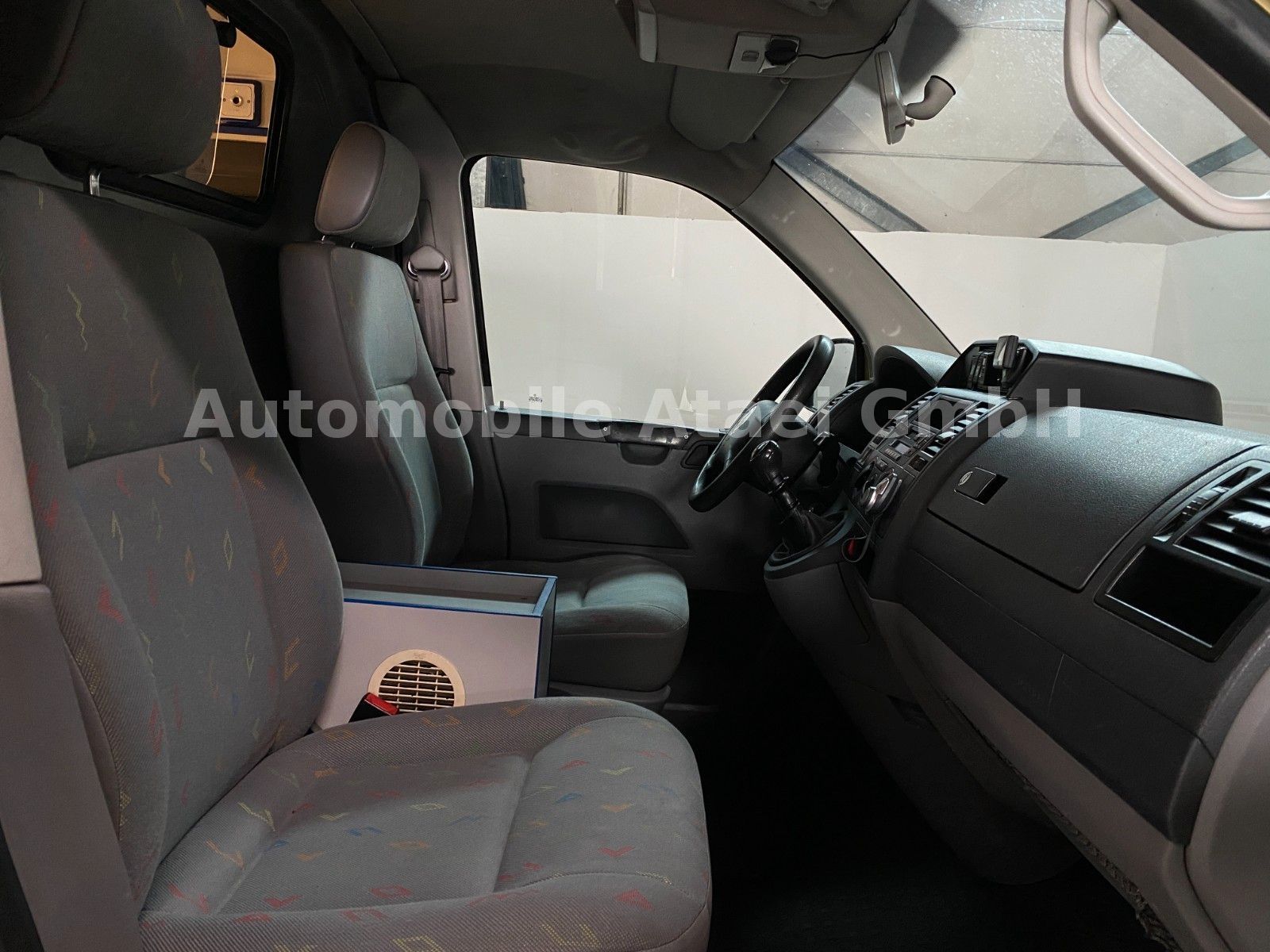 Fahrzeugabbildung Volkswagen T5 2.5 TDI *KTW* 1.Hand+ Klima (9558)