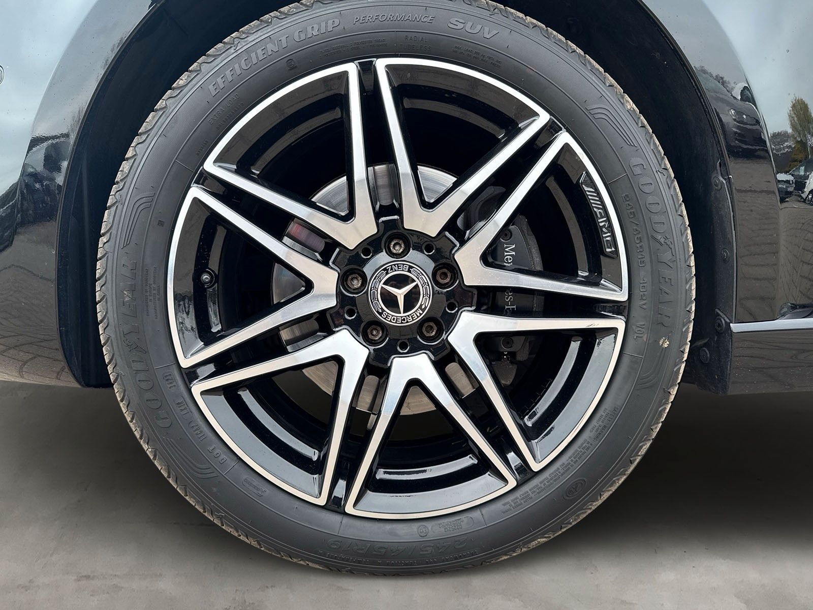 Fahrzeugabbildung Mercedes-Benz V 250 AMG-Line*StnHeiz*Pano*Leder*ACC*Burmaster*