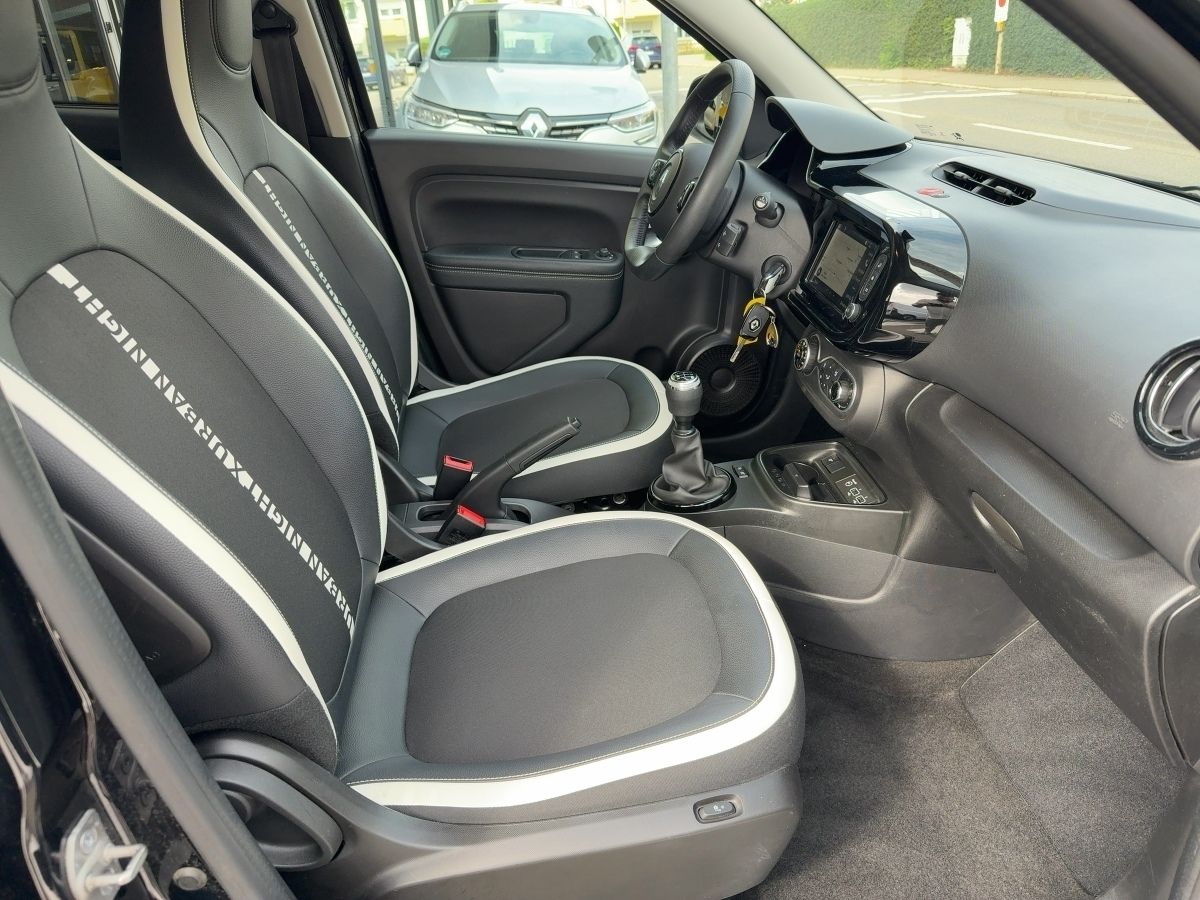 Fahrzeugabbildung Renault Twingo URBAN NIGHT SCe 65 NAVI FALTDACH SHZ