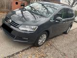 Volkswagen Sharan 2.0 TDI SCR Comfortline 7-Sitze Standhzg. - VW Sharan Gebrauchtwagen in München