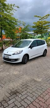 Renault Grand Scenic 1,6 dCi Bose-Edition - Renault Grand Scenic aus 2012