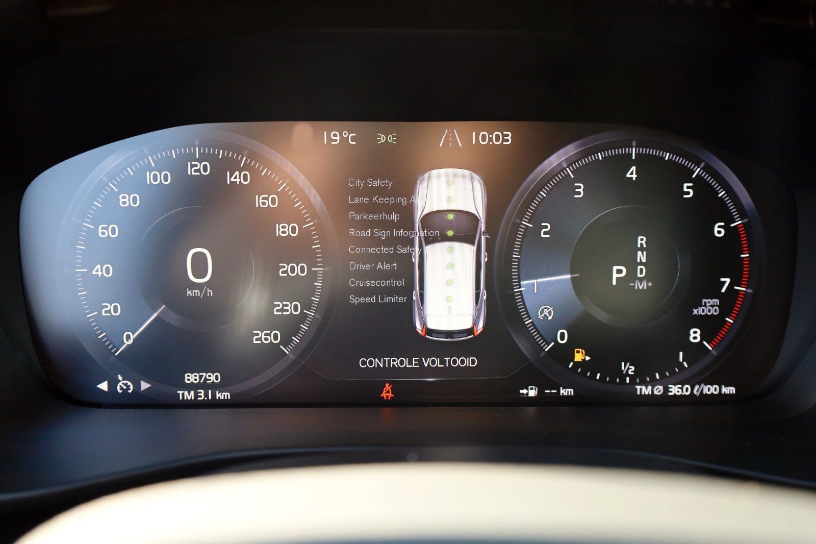 Fahrzeugabbildung Volvo XC40 Momentum Pro,Navi,LED,DAB, Unfallfrei!