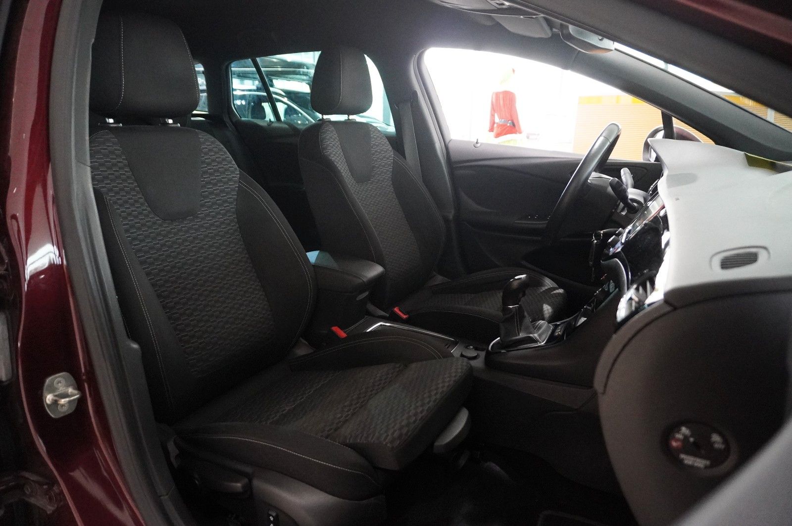 Fahrzeugabbildung Opel Astra K ST 1.4T DYNAMIC NAVI/LED/KAMERA/SPORT/SH