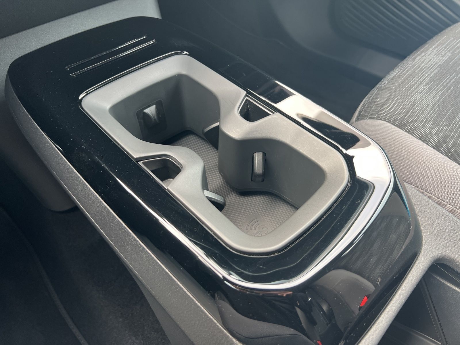 ID.4 Pro electric AHK*ACC*Navi*CarPlay