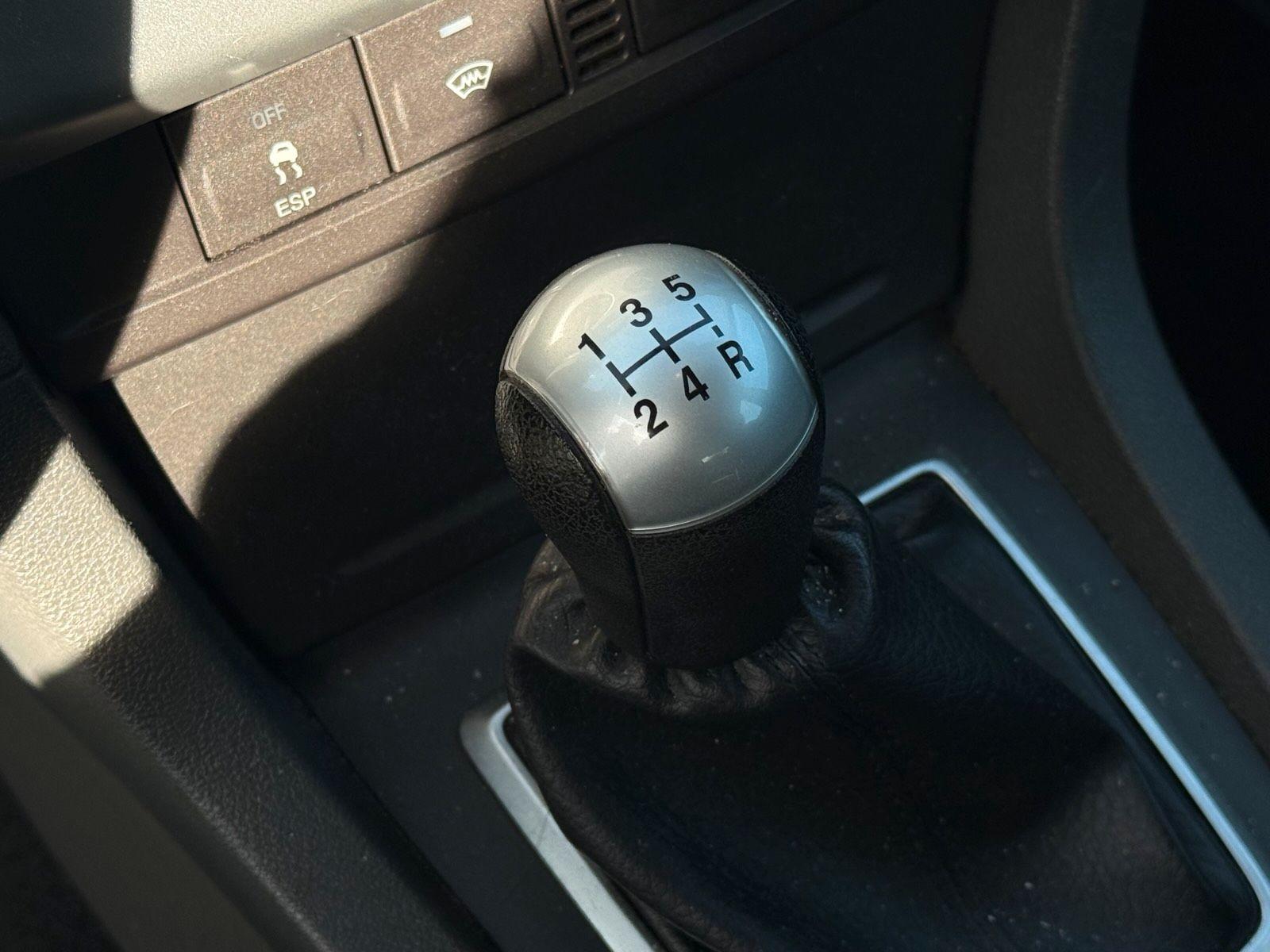 Ford Focus 2007 — photo 10