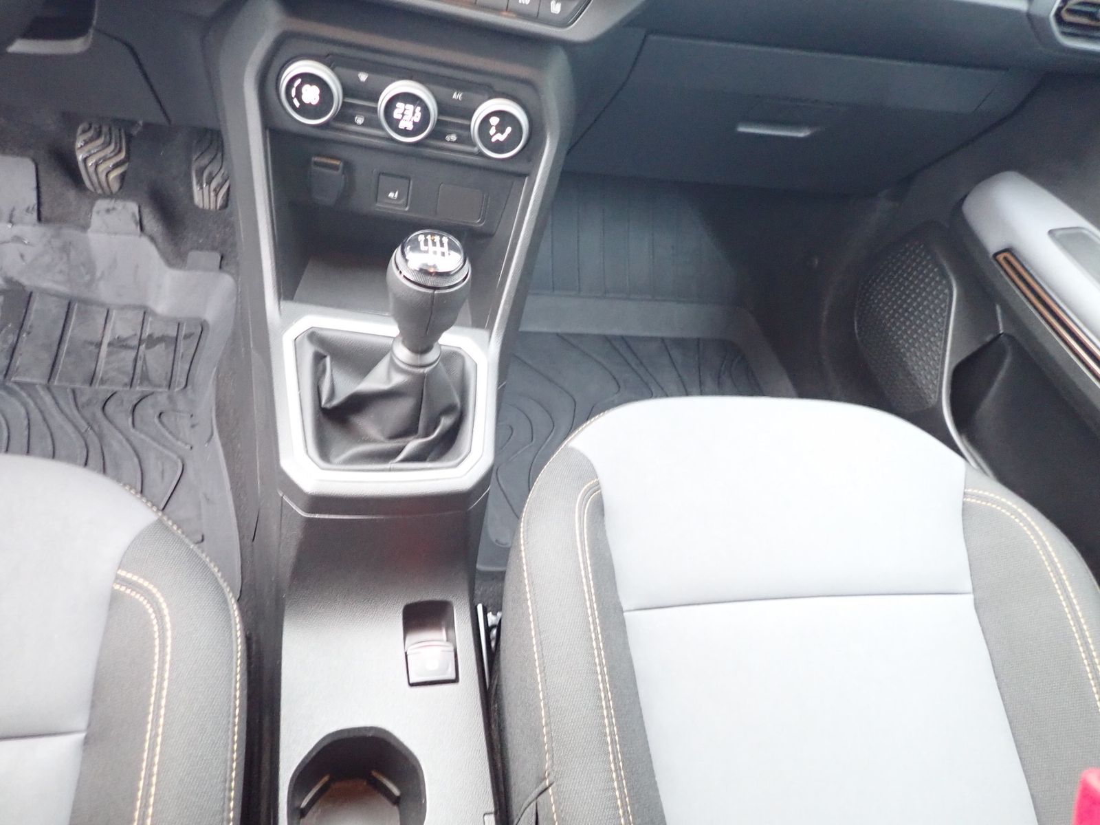 Fahrzeugabbildung Dacia Jogger Extreme ECO-G 100