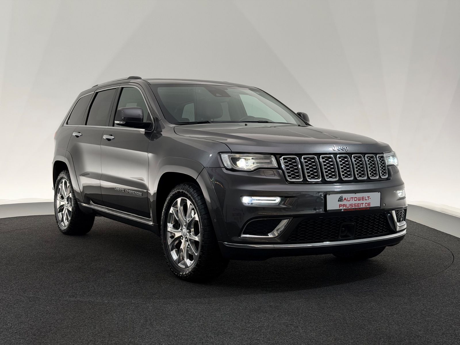 Gebrauchtwagen Jeep Grand Cherokee Grand Cherokee 3.0*SUMMIT*XENON-PANO-HARMAN-ACC in Horb am Neckar