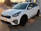 Kia Niro Vision Plug-in Hybrid Navigation Style Pake - weiße Kia Niro
