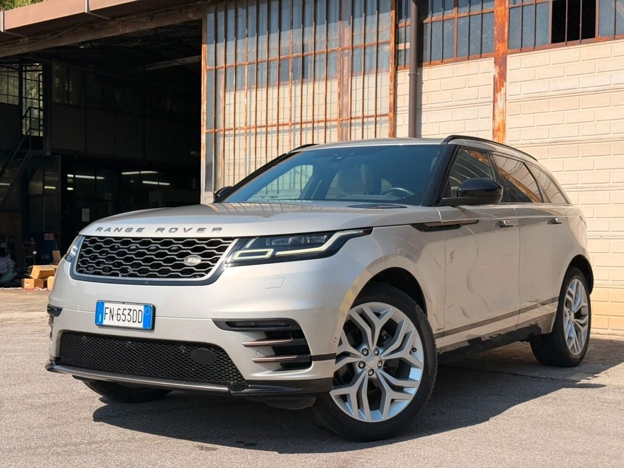 Land-Rover Land Rover Range Velar 2.0 TD4 180 CV R-Dynamic