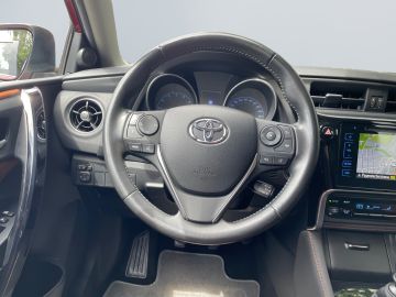 Toyota Auris Touring Sports - 12