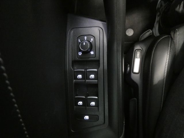 T-Roc 2.0 TDI Style DSG Black Style AHK 19 Zoll