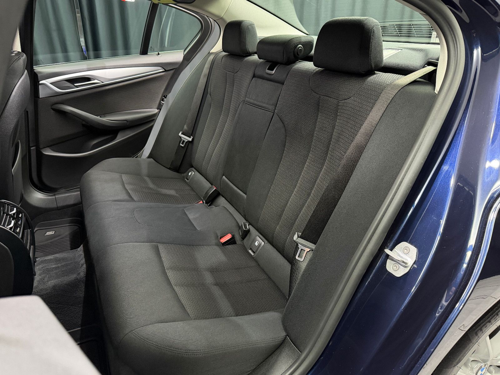 Fahrzeugabbildung BMW 530I Limousine|Driving Assistant|NAVI|PDC