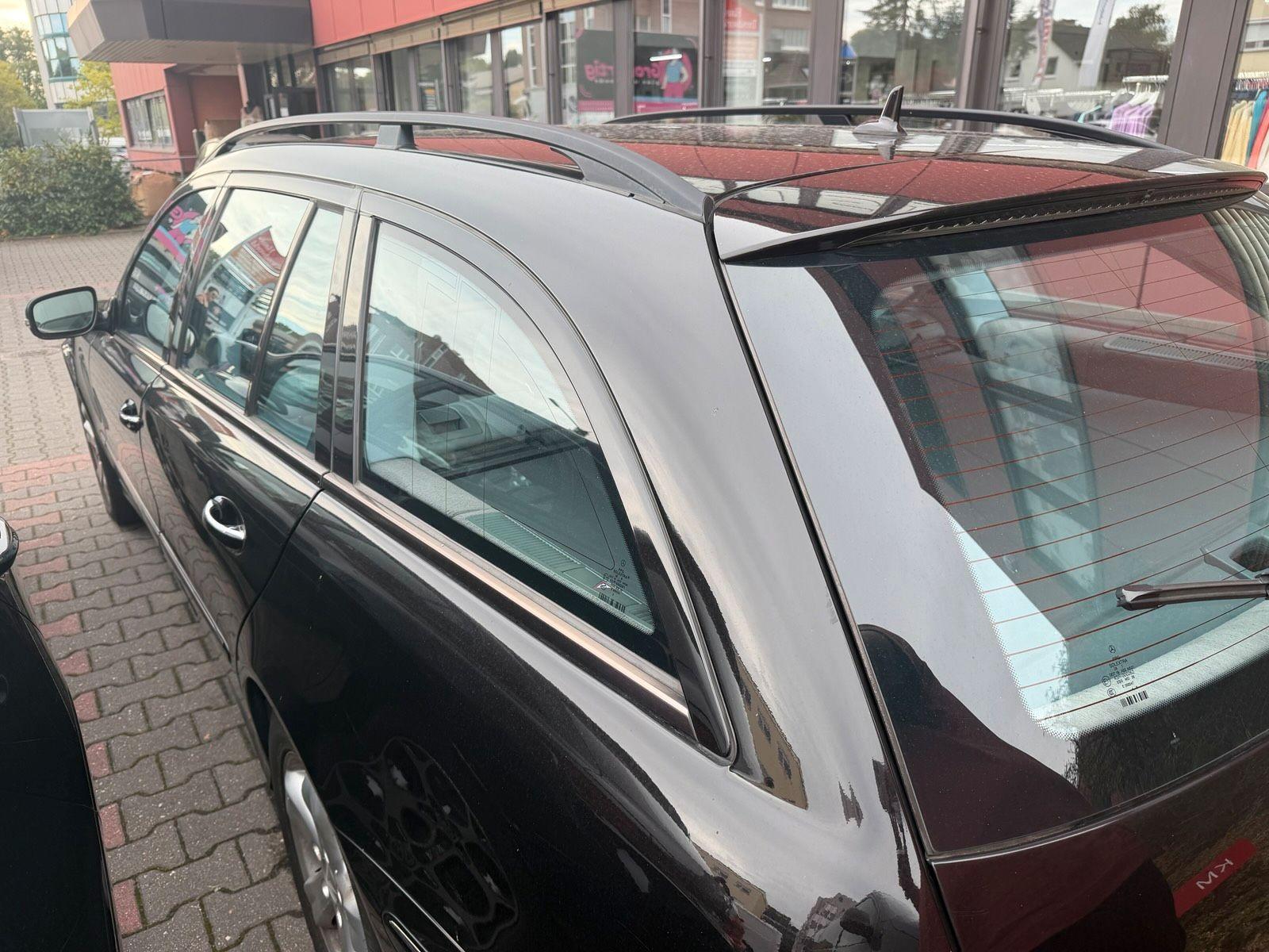 Mercedes-Benz E220 2008 — photo 10