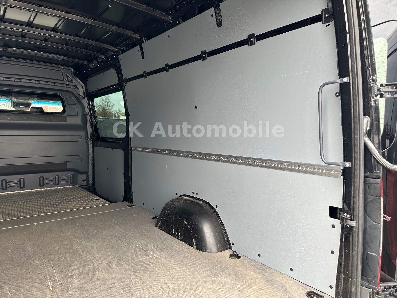 Fahrzeugabbildung Mercedes-Benz Sprinter III Kasten RWD 317 Autom./Maxi/Navi/Kam
