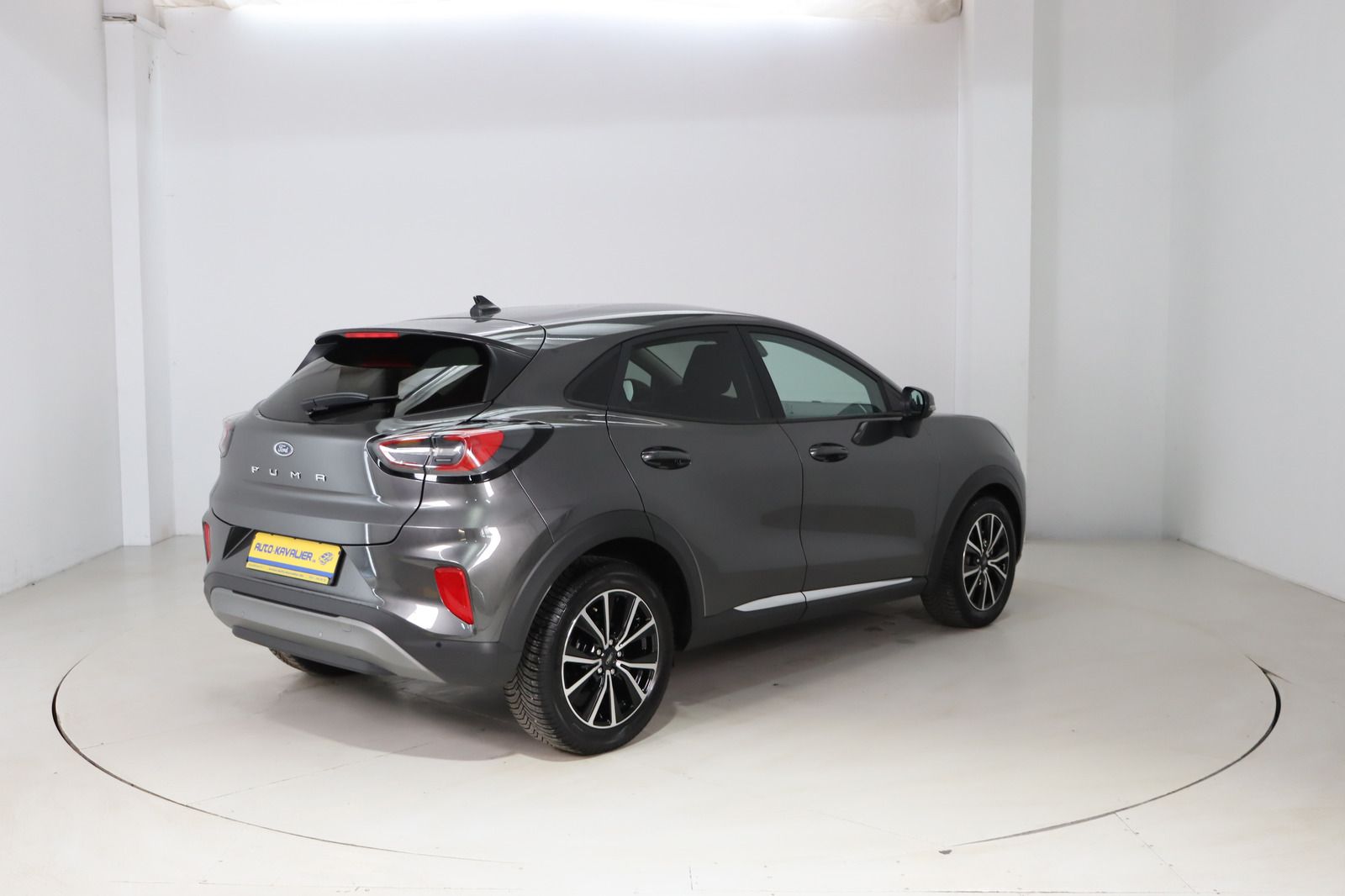 Fahrzeugabbildung Ford Puma 1.0 Eco Boost DCT Titanium