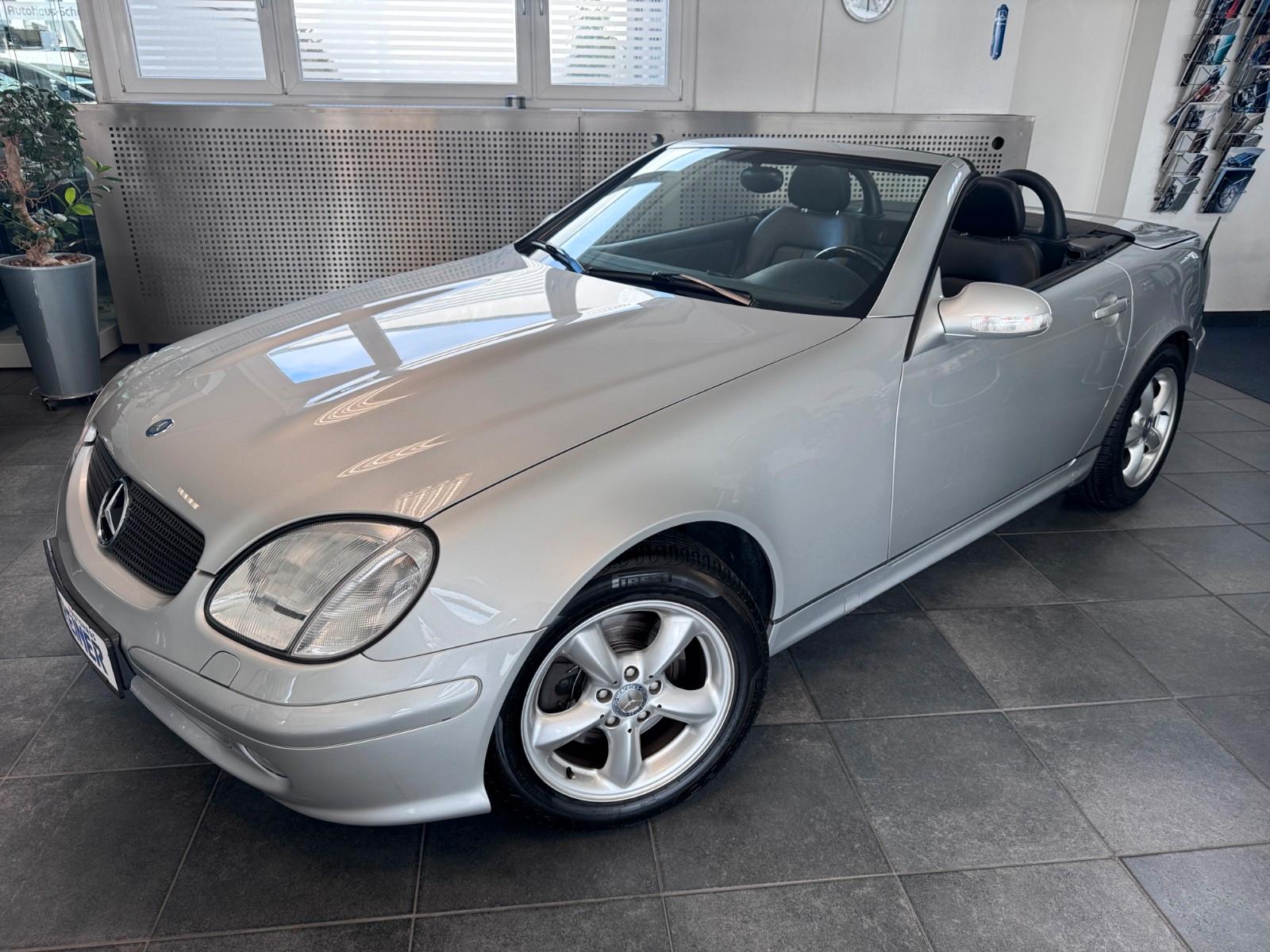 Mercedes-Benz SLK 320
