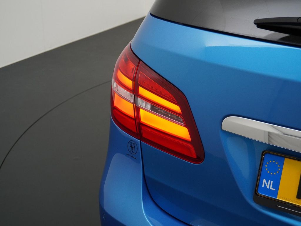 Mercedes-Benz B 250 4Matic Prestige AMG Styling AHK 1500 KG Le
