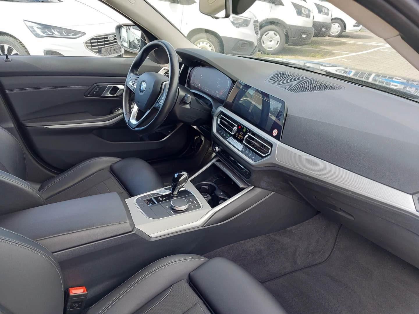 BMW 320 d Touring*LC-Prof,LED,Sportsitze,DAB,1te Hd., миниатюра 7