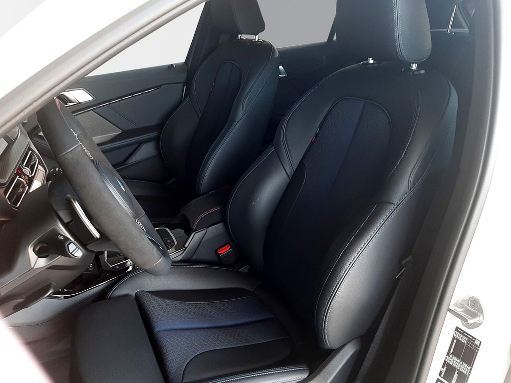 BMW M135 i xDrive M Performance HarmanKardon HUD ACC 