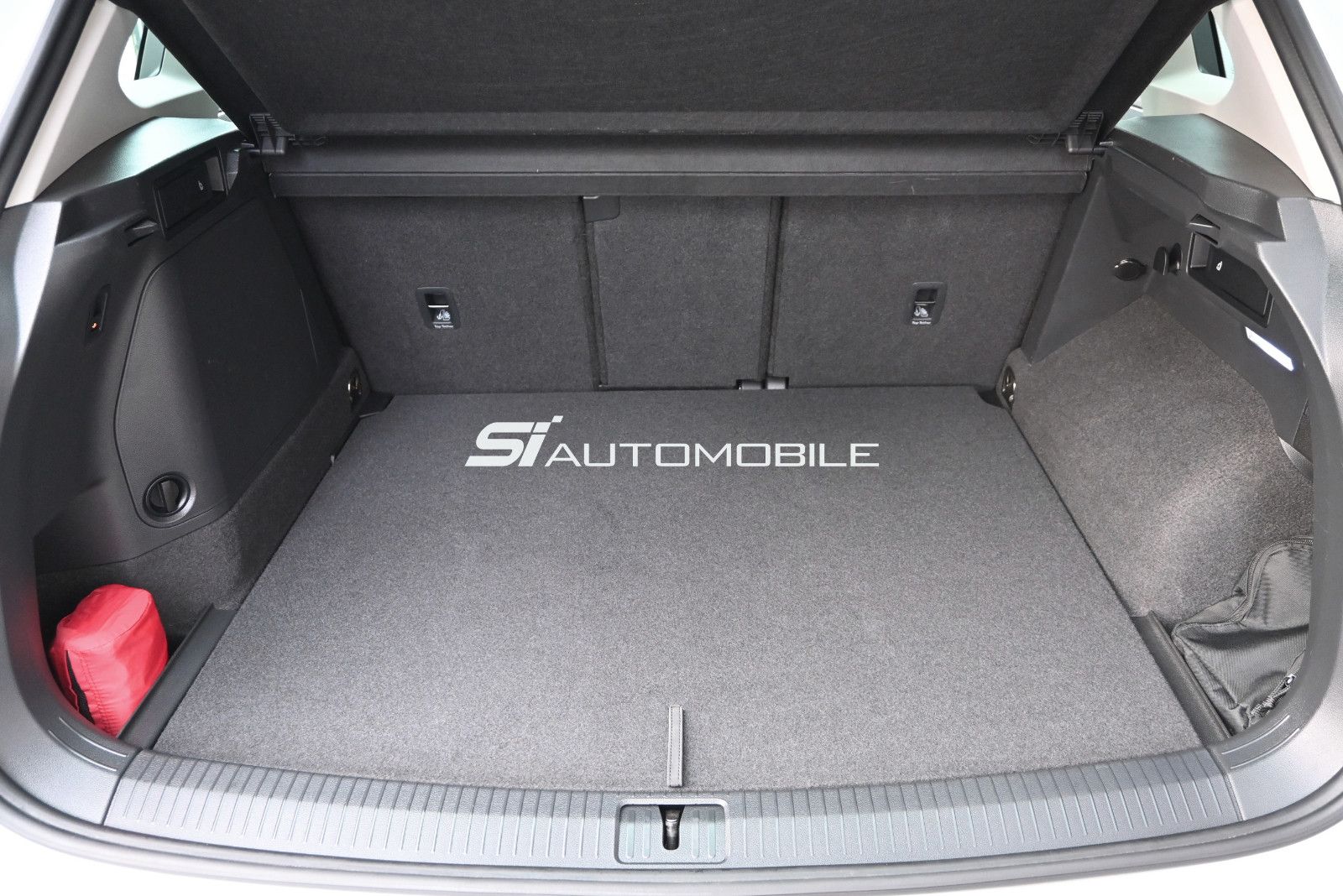 Fahrzeugabbildung Volkswagen Tiguan 1.4 eHybrid DSG Life °ACC°AHK°PANO°KAMERA