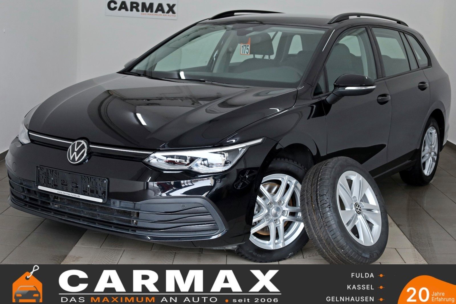 Fahrzeugabbildung Volkswagen Golf VIII Variant Life Navi,LED,SH,PDC,ACC,SR+WR