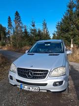 Mercedes-Benz ML 280 CDI 4MATIC - - graue Mercedes-Benz ML 280