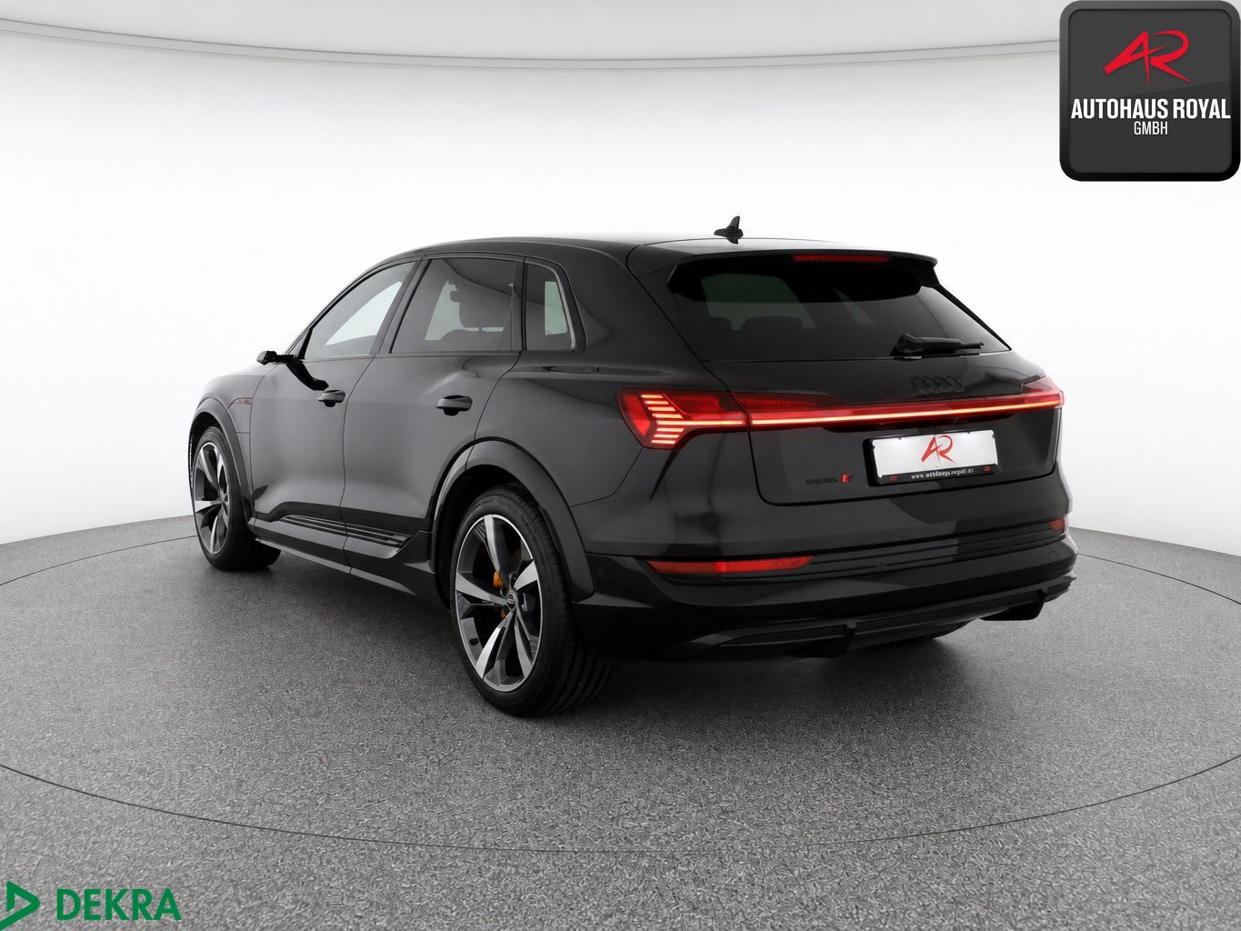 Audi e-tron S qu HUD,360° KEYLESS ACC MEMORY CARPLAY foto 3