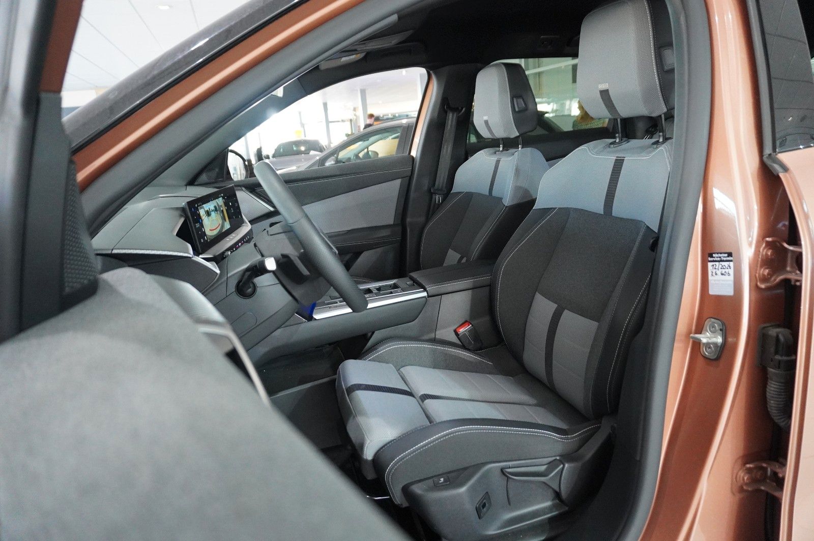 Fahrzeugabbildung Opel Grandland ELECTRIC GS SPORT 73KWH NAVI/360° /HUD