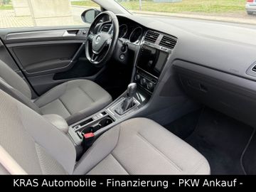 Volkswagen Golf - 10