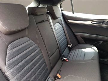 Alfa-Romeo Stelvio - 9